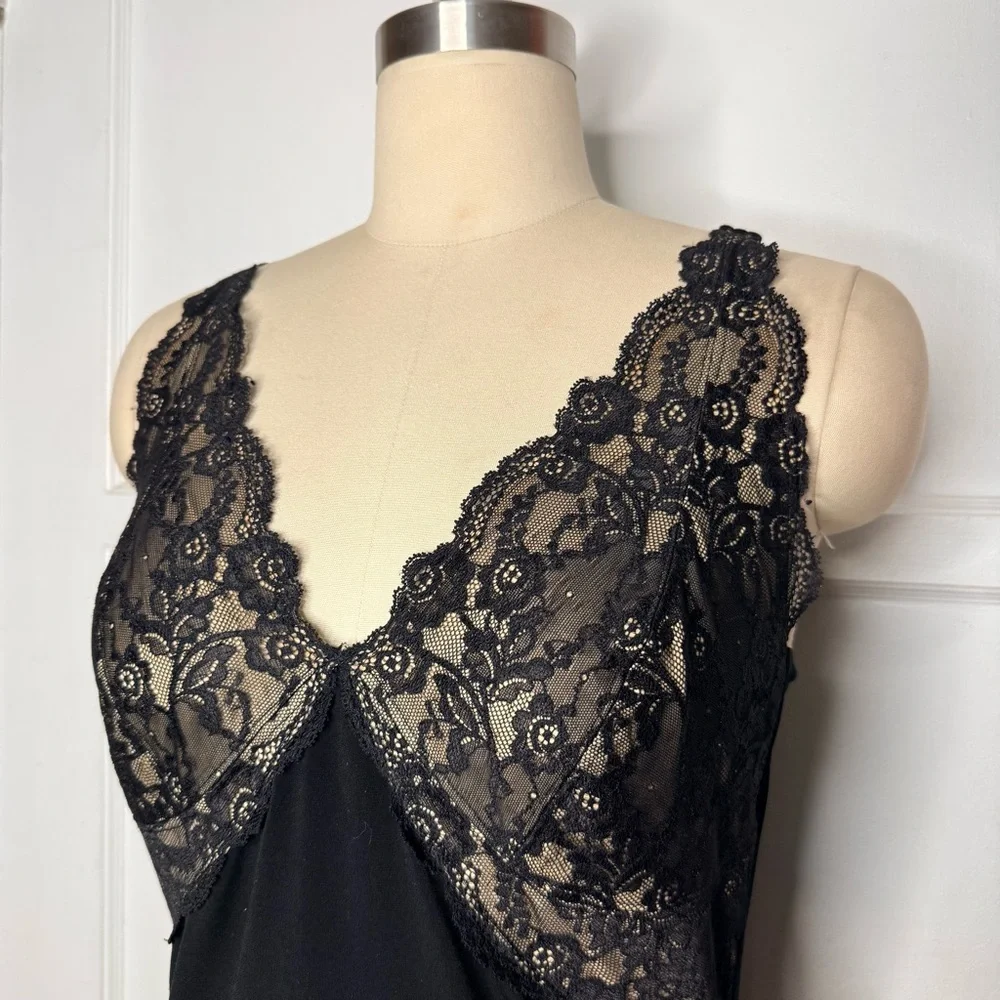Express black lace overlay tank - Picture 2 of 5